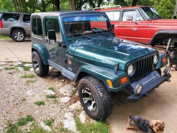 Thumbnail Photo undefined for 1999 Jeep Wrangler